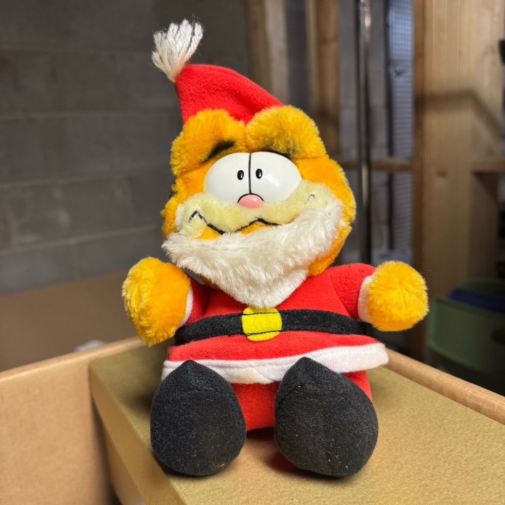 Vintage Garfield Santa Plush Toy